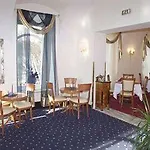 Belvedere Wellness מלון