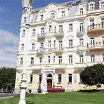 Belvedere Wellness מלון