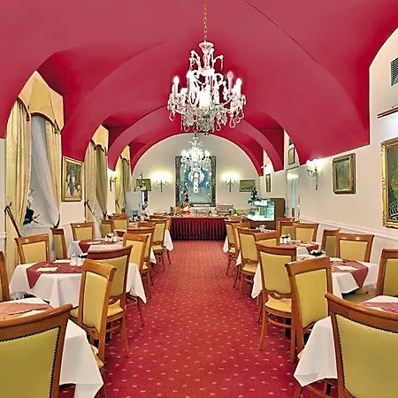 Belvedere Wellness Hotel 4*