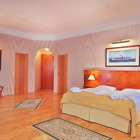Belvedere Wellness 4* Mariánské Lázně